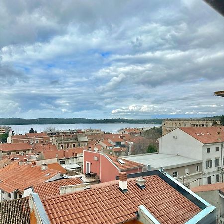 Crolivia Apartments Near Arena, Center Of Pola Esterno foto