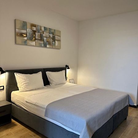 Crolivia Apartments Near Arena, Center Of Pola Esterno foto